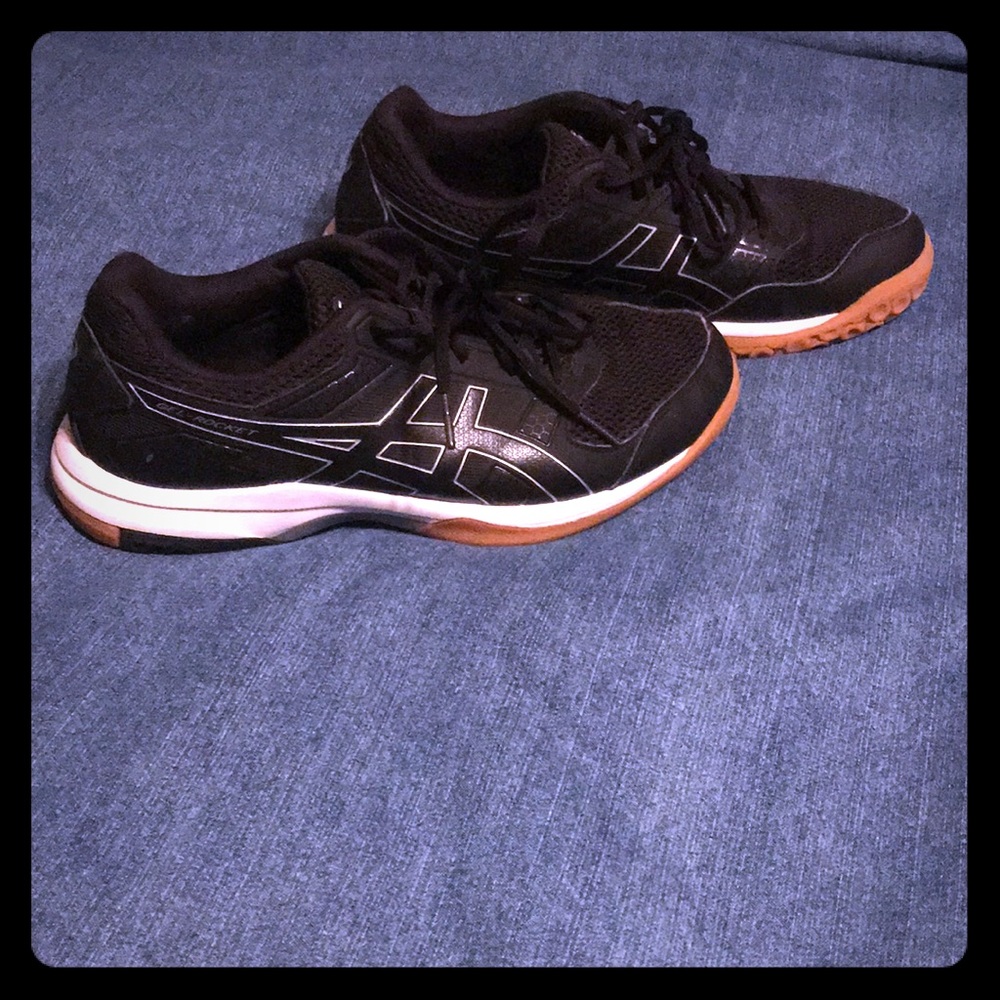 asic volleyball shoes
